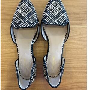 Size 8.5 Isaac Mizrahi New York Aztec Rattan Woven Flats in Black and Tan